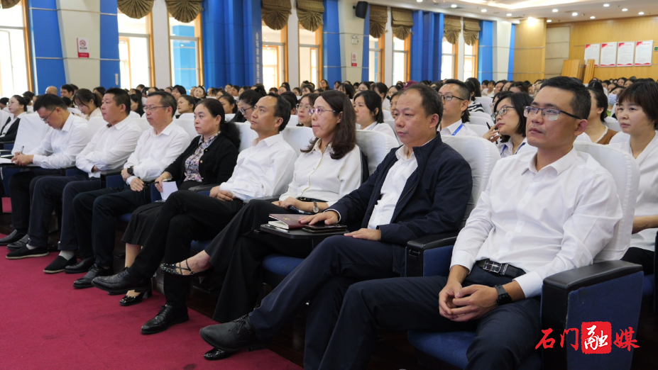 县人民医院举办首届最佳临床护理实践案例大赛5.png 县人民医院举办首届最佳临床护理实践案例大赛5.png