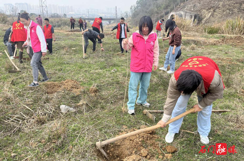 二都街道：共建绿色家园 助力乡村振兴3.jpg