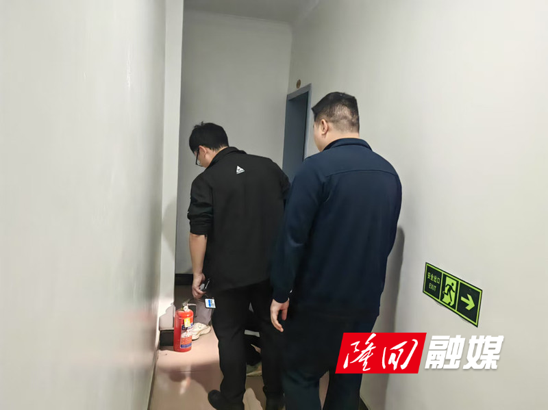 85b3ae2cca0fbdf7037684d95a366e4_副本.jpg