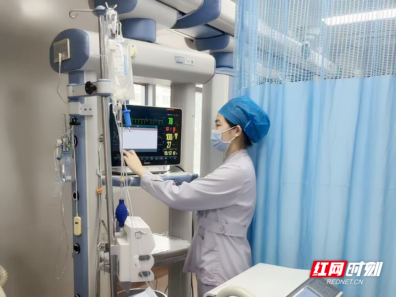 在ICU的十年：用生命守护生命1 (2).jpg