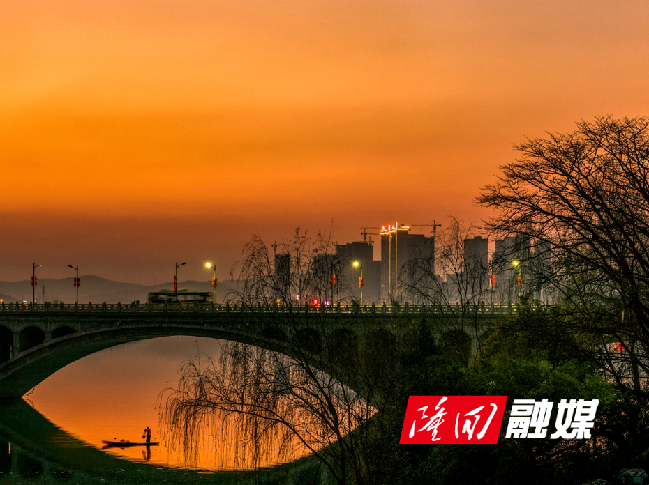 158故乡.流淌于故乡的静谧时光_副本.jpg