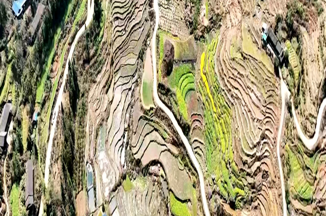 湖南旅游资源新发现丨雪峰山脉的自然奇观 洪江市沈家坡梯田惊艳亮相