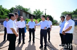 胡贺波调研学习教育集中整治工作