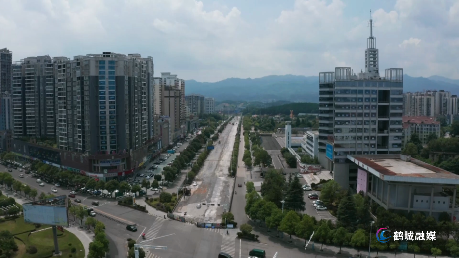 怀化：主城区7条道路提质换新颜（半成品）.mp4_000033.640.png