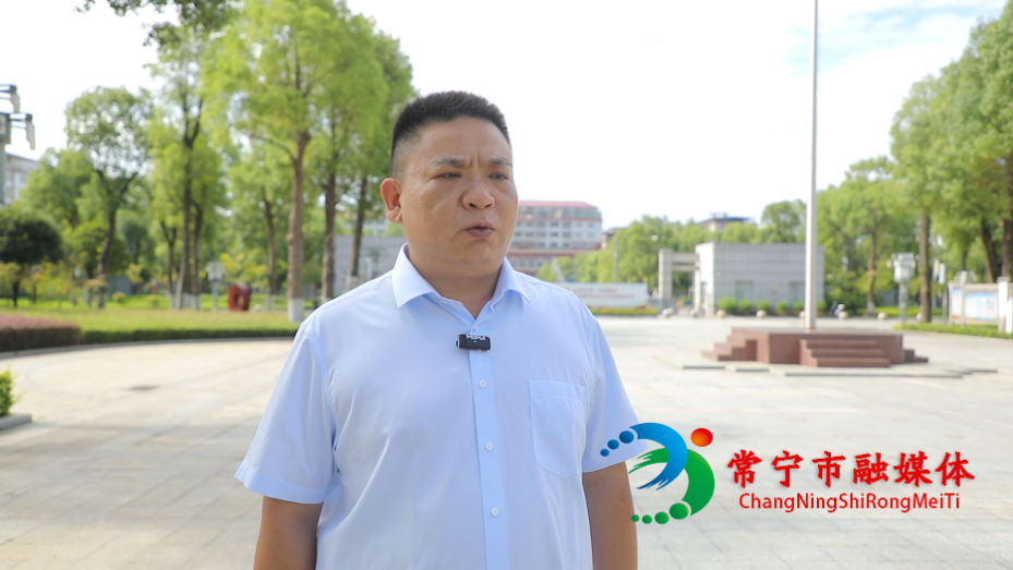 签约反响08222.jpg