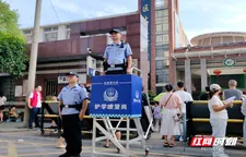 组图|直击衡阳公安“护学岗”：那一抹“警察蓝”是开学季的“守护色”