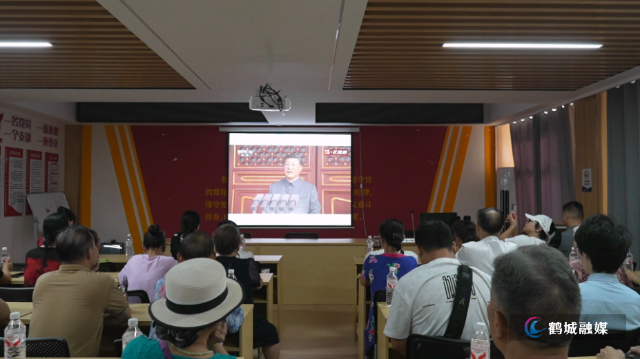 初编 心结坊看阅兵.mp4_000000.531.png