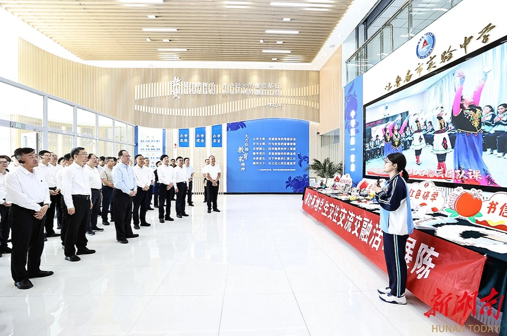 毛伟明率湖南省党政代表团赴新疆考察对口援疆工作