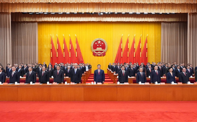 新疆维吾尔自治区成立70周年庆祝大会隆重举行 习近平出席大会