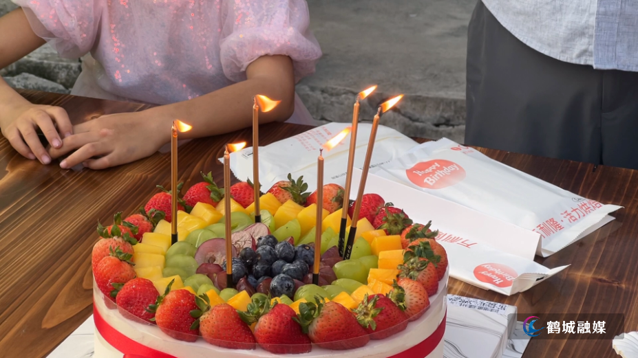 初编  阳光公益生日会.mp4_000040.679.png