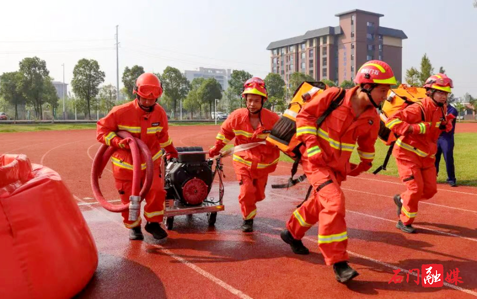 易家渡镇代表石门县参加常德市第三届乡镇应急能力比武荣获第一名2.jpg
