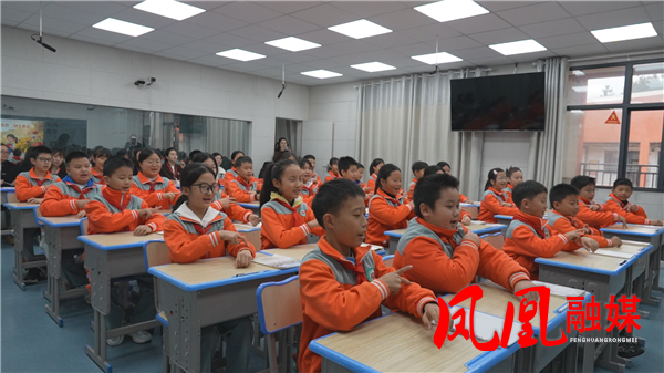 Still1028_00011.png Still1028_00011.png