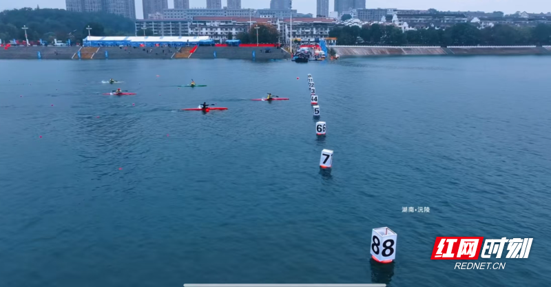 200米比赛现场.jpg 200米比赛现场.jpg