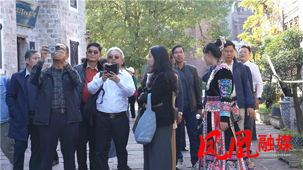 Still1031_00011.png Still1031_00011.png