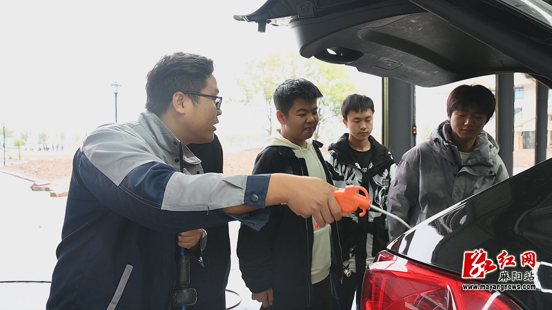 微信图片_20251110092247.png 微信图片_20251110092247.png