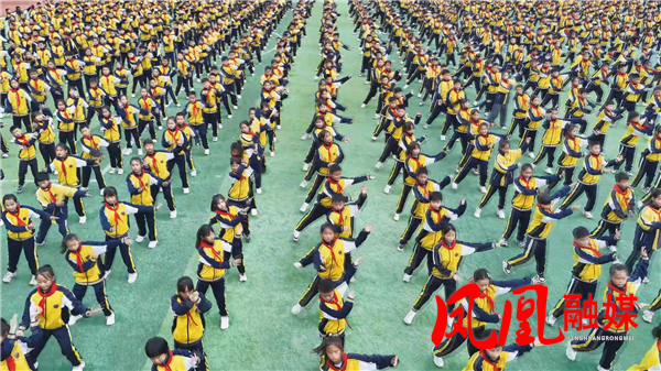 Still1112_00004.png Still1112_00004.png