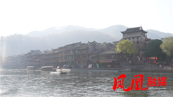 Still1116_00007.png Still1116_00007.png