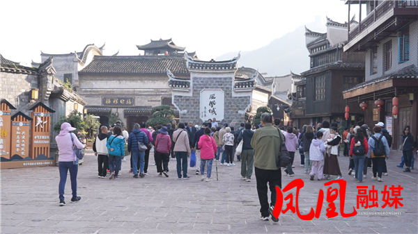 Still1116_00006.png Still1116_00006.png