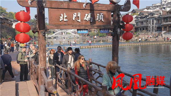 Still1116_00011.png Still1116_00011.png