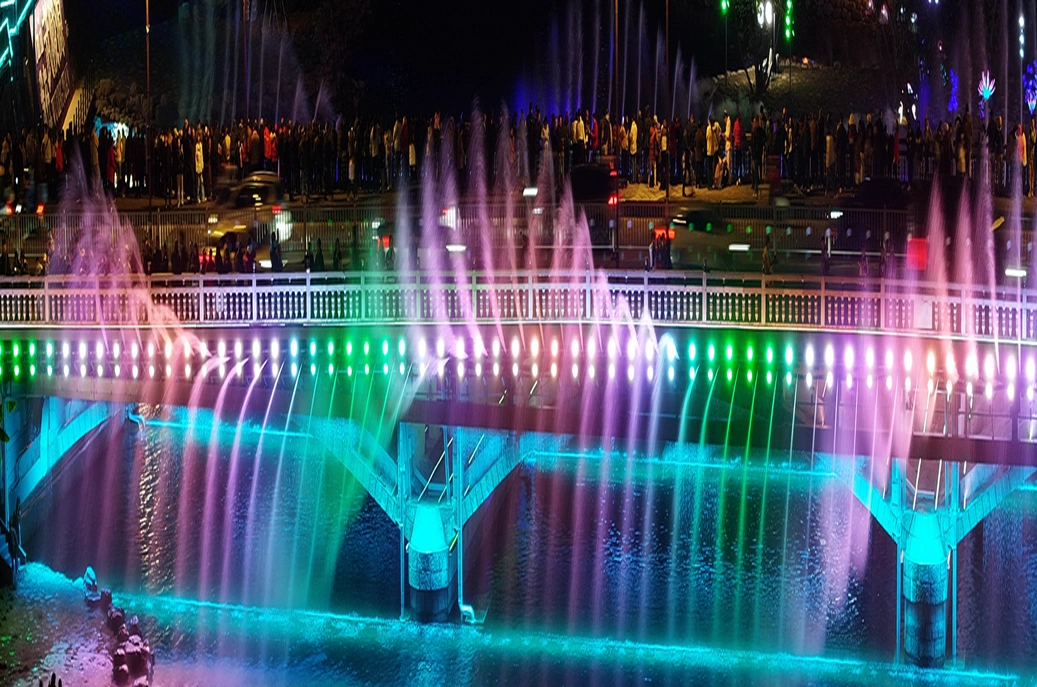 张家界索溪河夜未央！山水披“彩衣”成夜游新宠