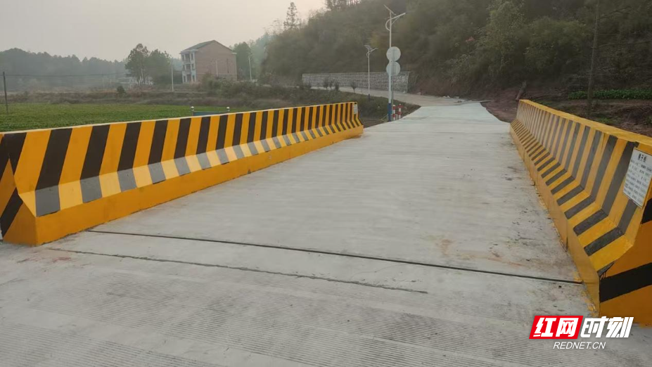 图片13.jpg 图片13.jpg