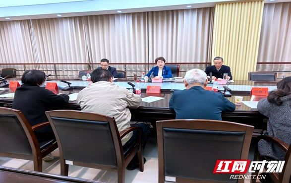 周迎春以普通党员身份参加支部主题党日活动 宣讲党的二十届四中全会精神