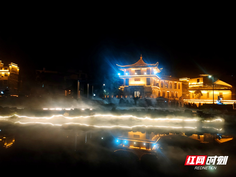 热水温泉公园夜景_副本_副本.jpg 热水温泉公园夜景_副本_副本.jpg