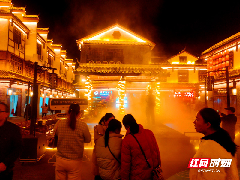 热水汤河老街夜景2_副本_副本.jpg 热水汤河老街夜景2_副本_副本.jpg