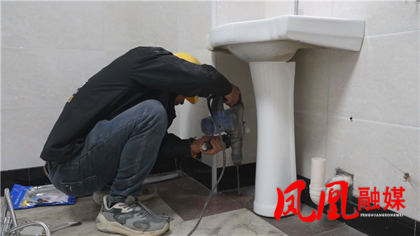 Still1213_00003.png Still1213_00003.png