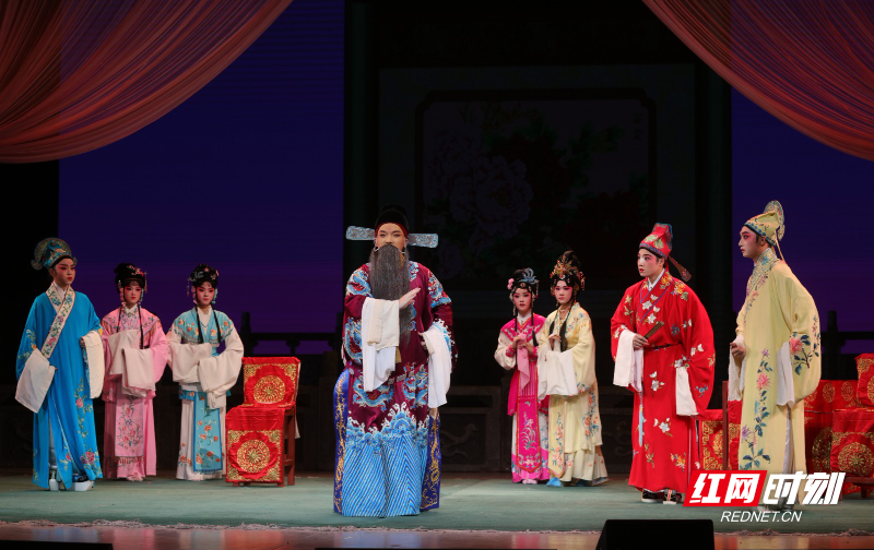 2025-12-16 文化馆委培生 艺校 毕业汇演 飞鹰摄影575741.JPG 2025-12-16 文化馆委培生 艺校 毕业汇演 飞鹰摄影575741.JPG