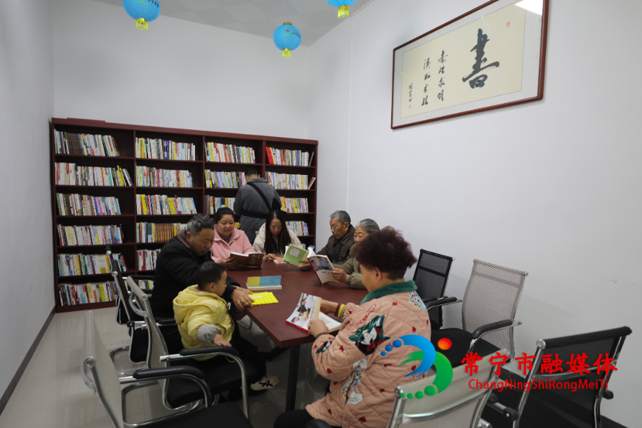 书屋1.jpg 书屋1.jpg