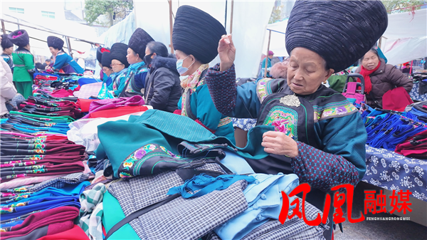 Still1225_00012.png Still1225_00012.png