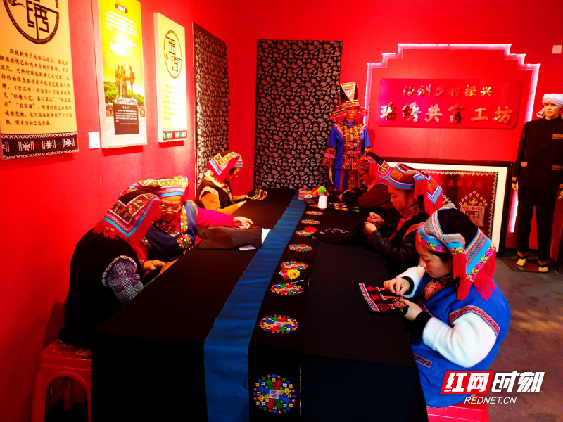 沙洲瑤绣共富工坊_副本.jpg 沙洲瑤绣共富工坊_副本.jpg