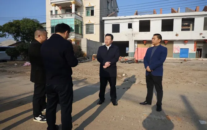 魏中发调研重点项目征拆工作