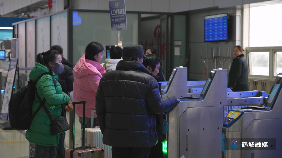 初编 春运火车票开售  部分列车到开始有变化.mp4_000041.153.png