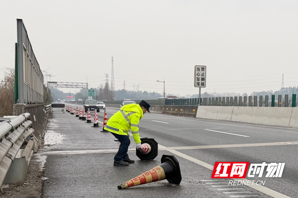 已调整 潭市管理所21日路上巡逻.png