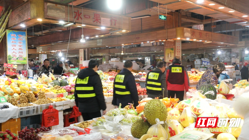 雪后民生“不降温” 我市市场供应充足价格平稳 (2).jpg 雪后民生“不降温” 我市市场供应充足价格平稳 (2).jpg