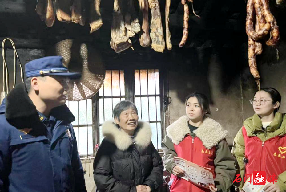 石门县开展党的创新理论“百人千场进万站”2.jpg