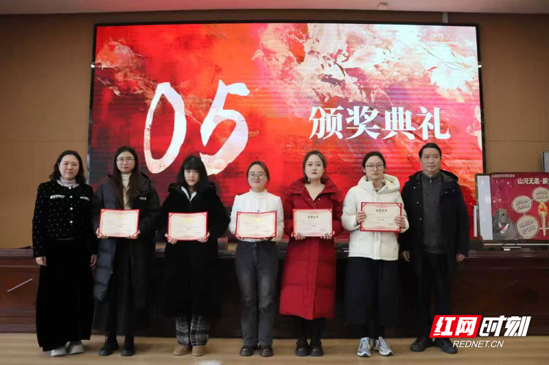 b8c05c21ffe0e8d52fc8ac84c70a36cc.jpg b8c05c21ffe0e8d52fc8ac84c70a36cc.jpg