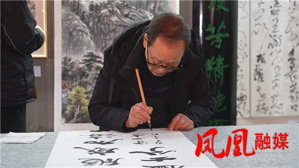 Still0218_00001.png Still0218_00001.png