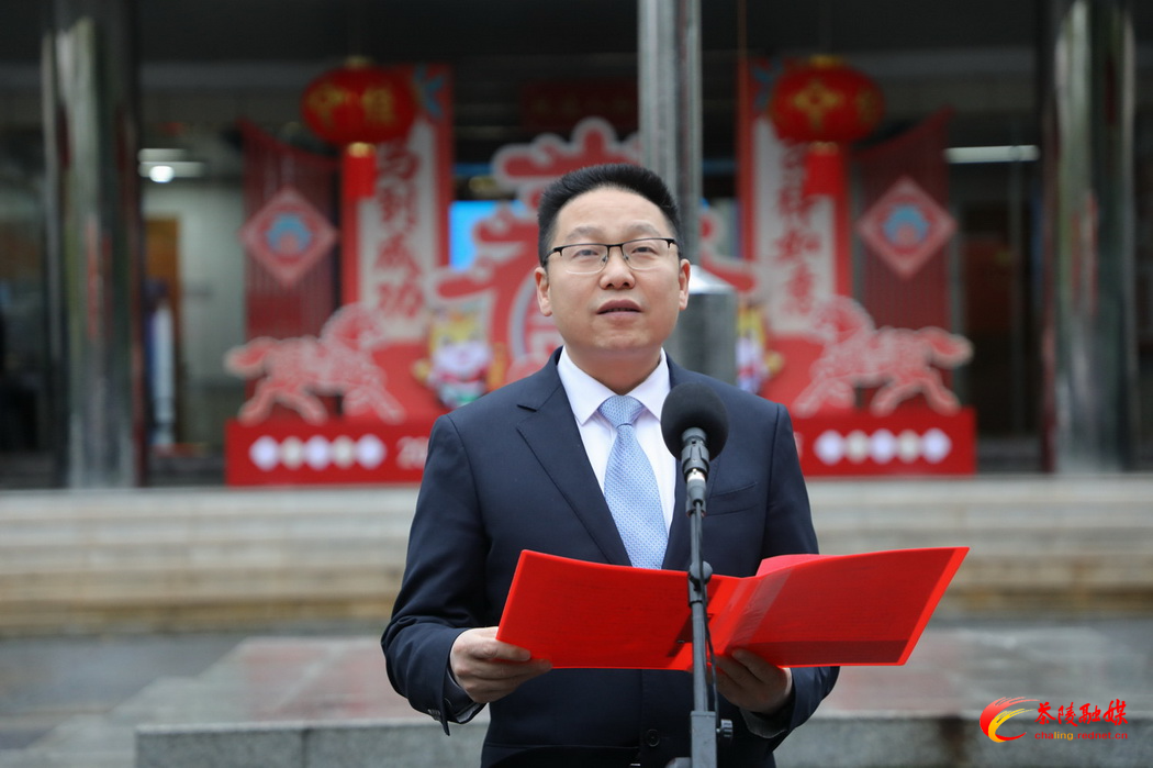 县长.jpg 县长.jpg