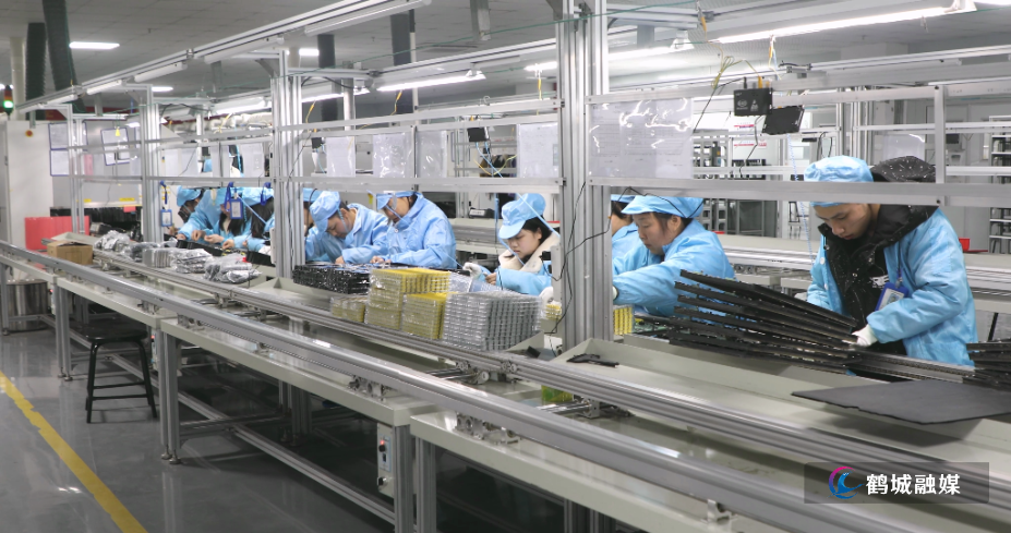 初编 鹤城区：企业复工赶单启新程.mp4_000000.711.png