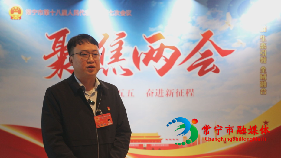 陈中雨1.jpg 陈中雨1.jpg