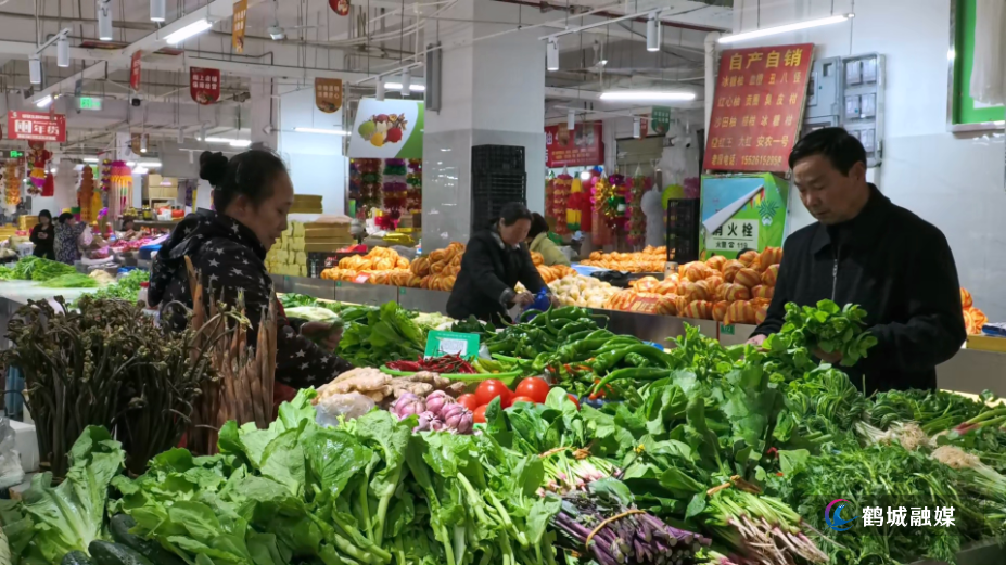 春日野菜集中上市 城乡共享自然鲜滋味.mp4_000006.750.png