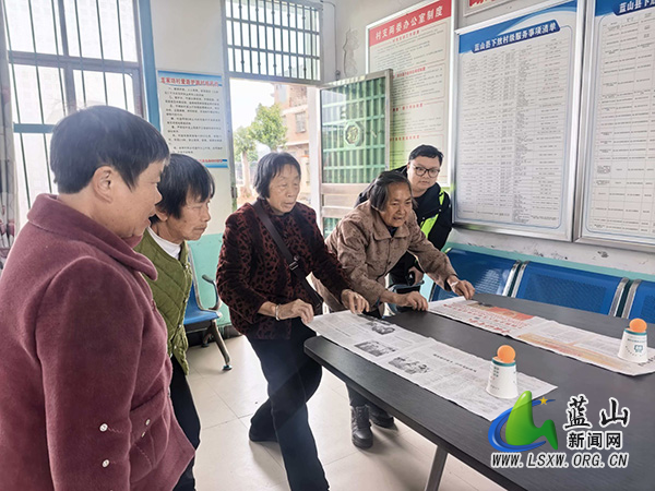 新圩镇龙家坊村开展“情暖夕阳”关爱老人主题活动.jpg 新圩镇龙家坊村开展“情暖夕阳”关爱老人主题活动.jpg