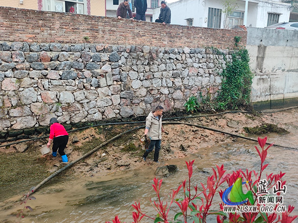 祠堂圩镇：清淤护河保生态 人居环境再提升.jpg