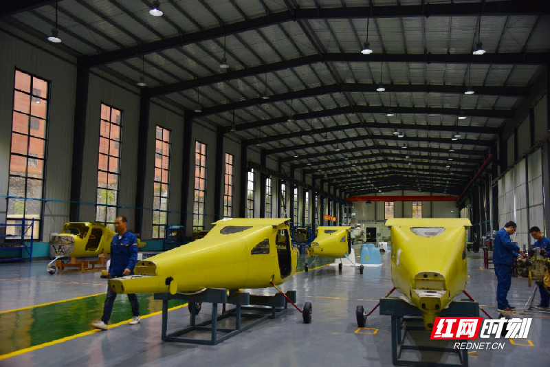 翔龙通航生产车间1_副本.jpg