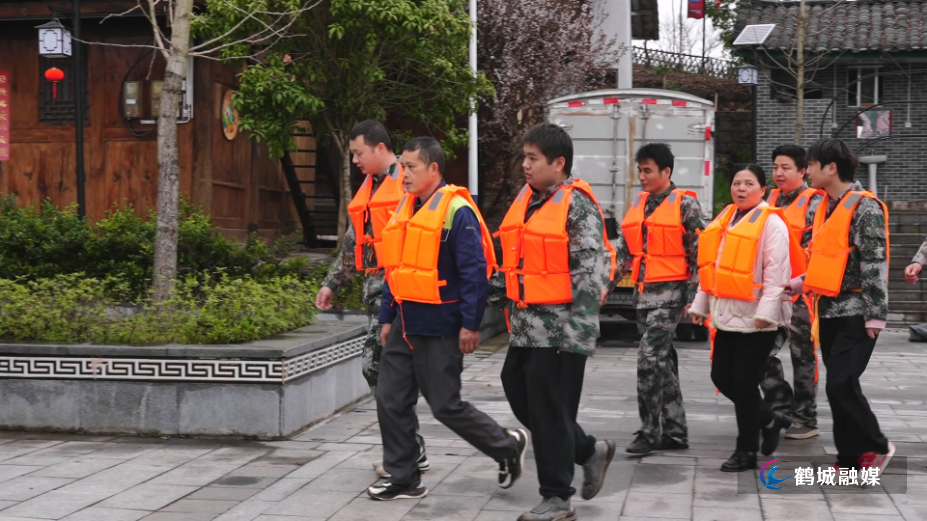 凉亭坳乡开展防洪疏散演练 筑牢防汛安全防线.mp4_000041.691.png