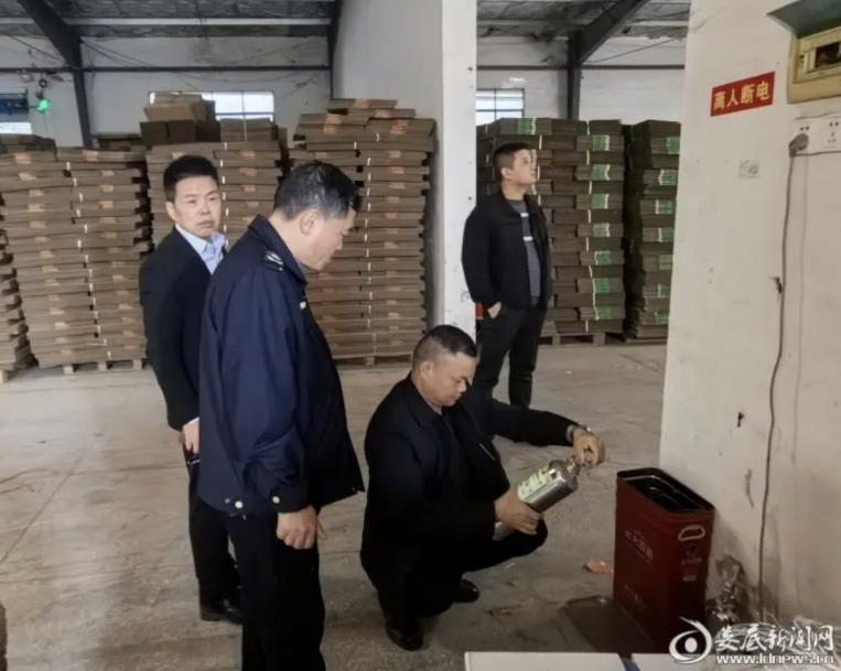 娄底市新闻出版局开展出版物文化市场检查