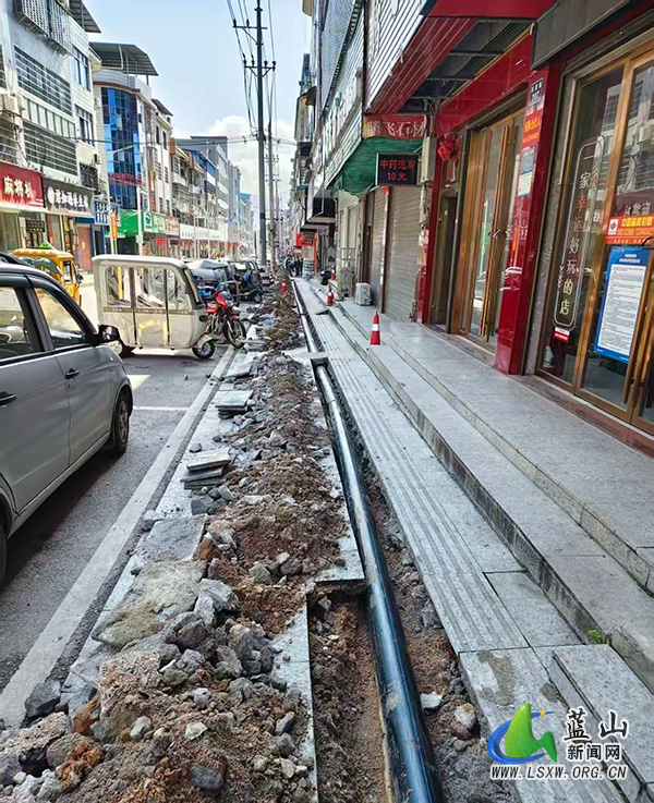 蓝山县自来水公司：改造工程稳步推进 全力保障民生供水.jpg